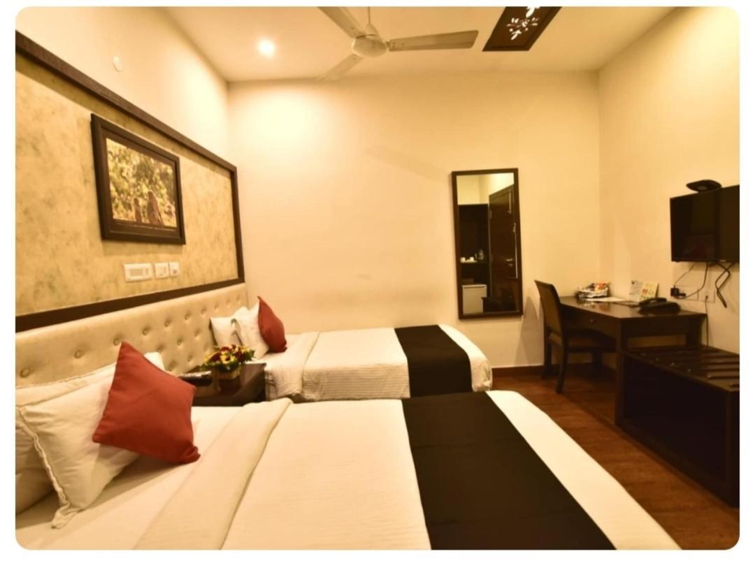 Casa Broadway-A Boutique Hotel Καλκούτα Εξωτερικό φωτογραφία